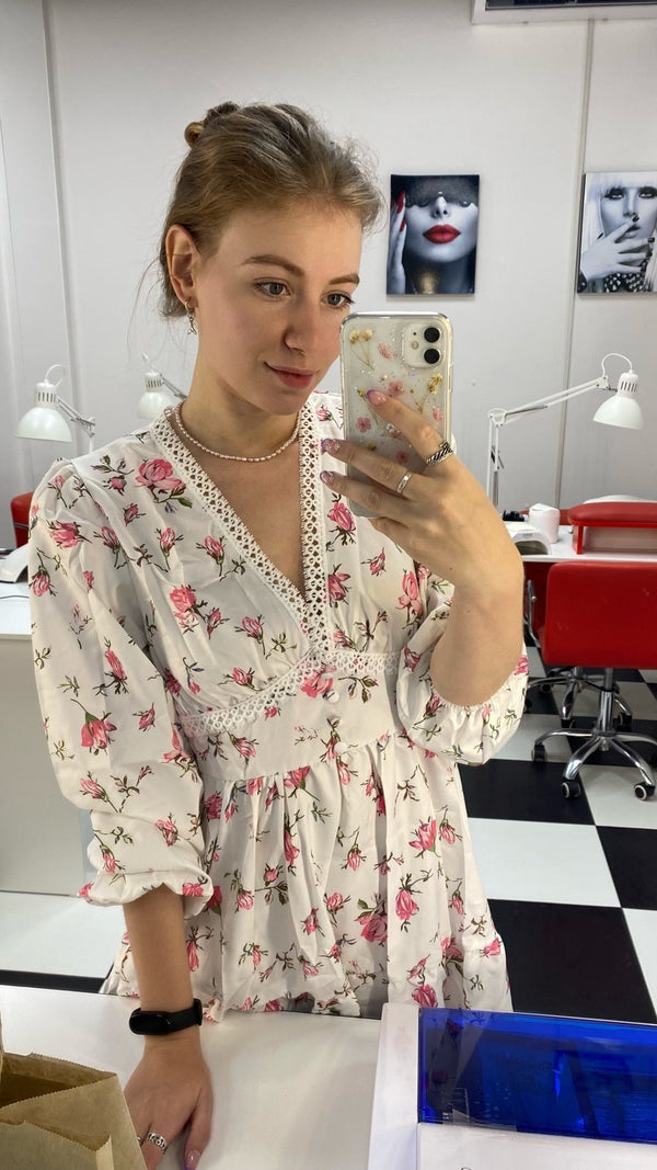 Mini-robe Lottie en dentelle florale