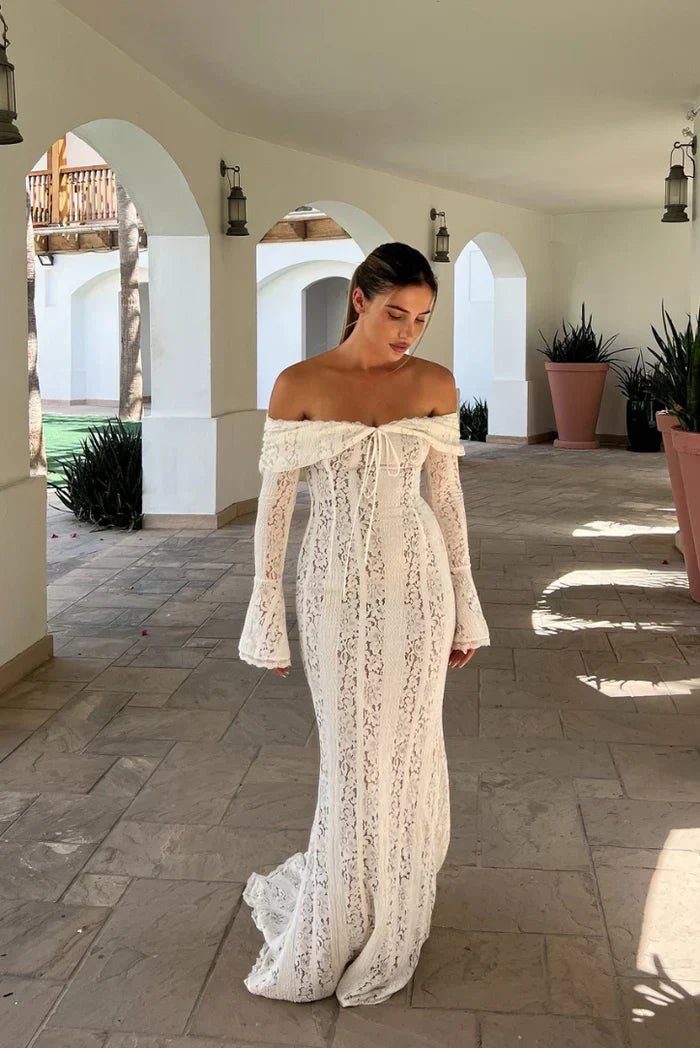 Robe longue en dentelle à épaules dénudées Abby