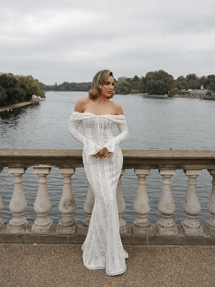 Robe longue en dentelle à épaules dénudées Abby