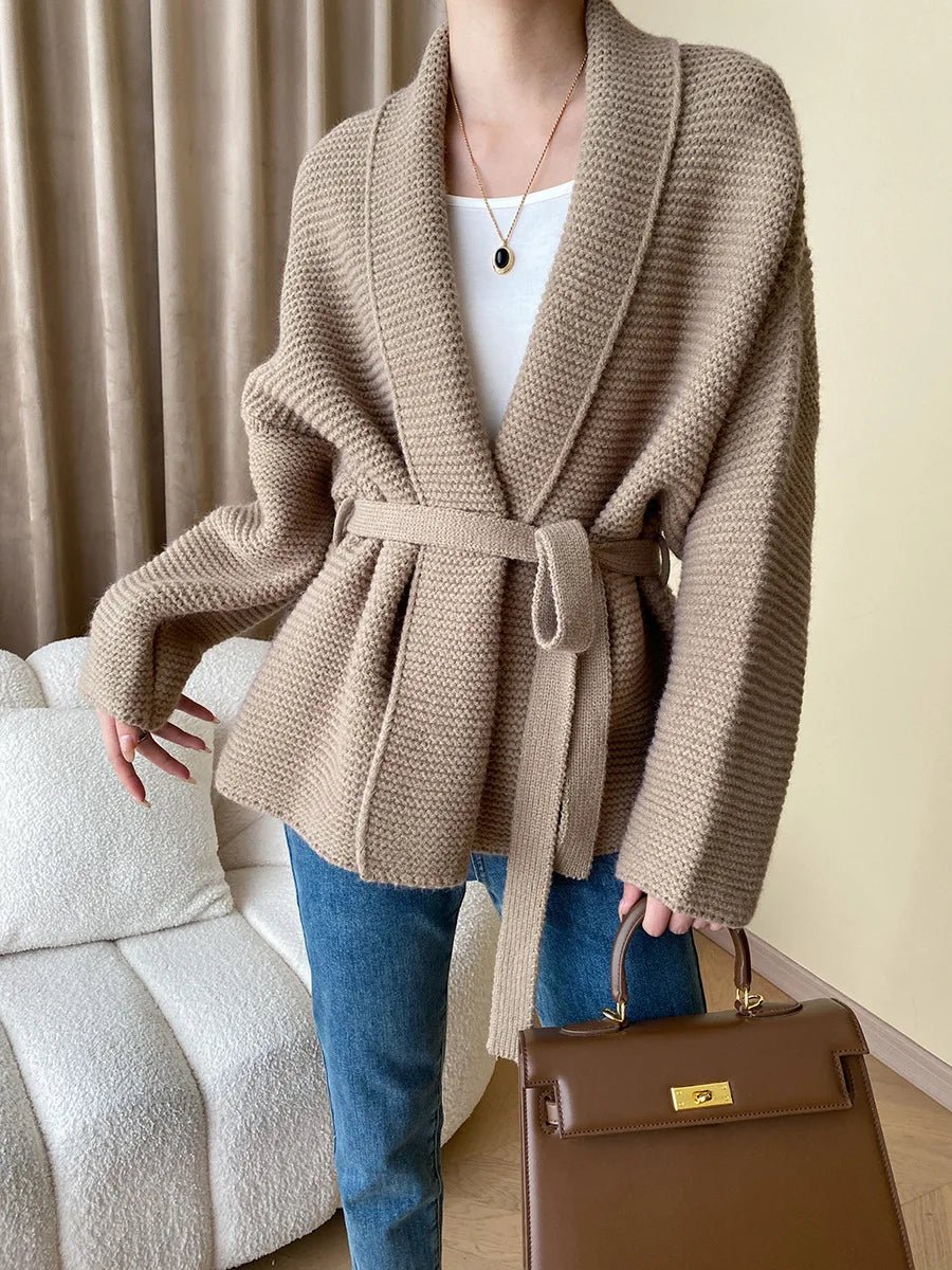 Cardigan Abigail en maille avec ceinture