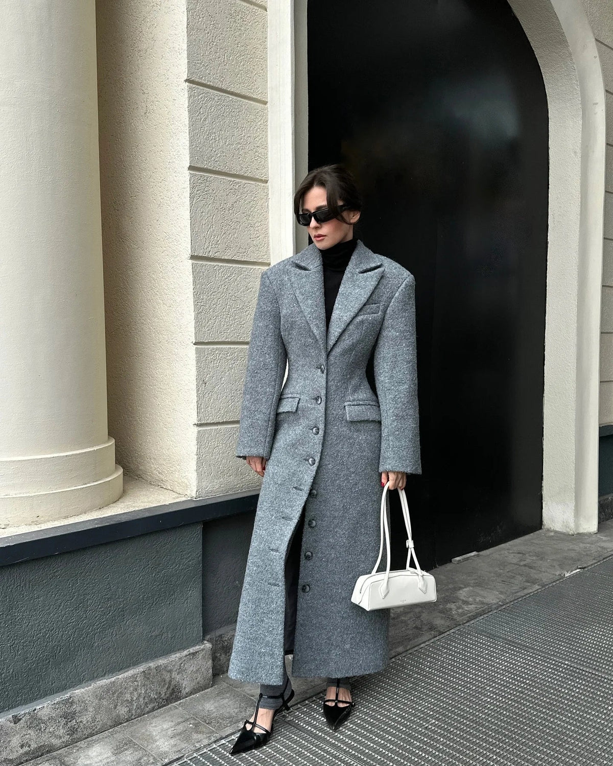 Manteau long Aediva cintré à la taille