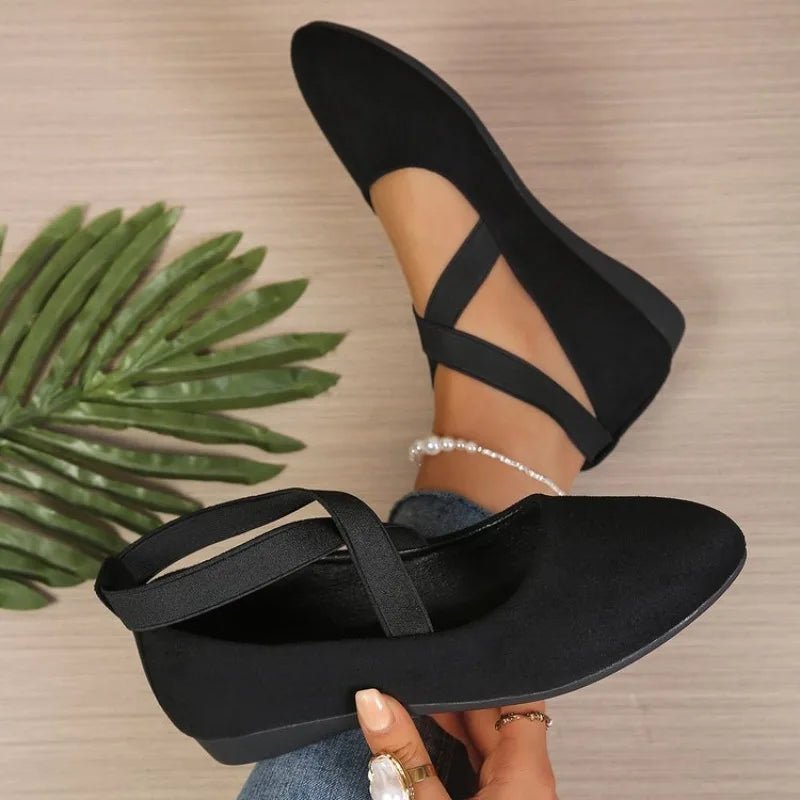 Ballerines Afra à bout pointu et brides croisées