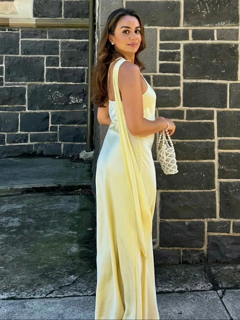 Robe de soirée asymétrique Airuna