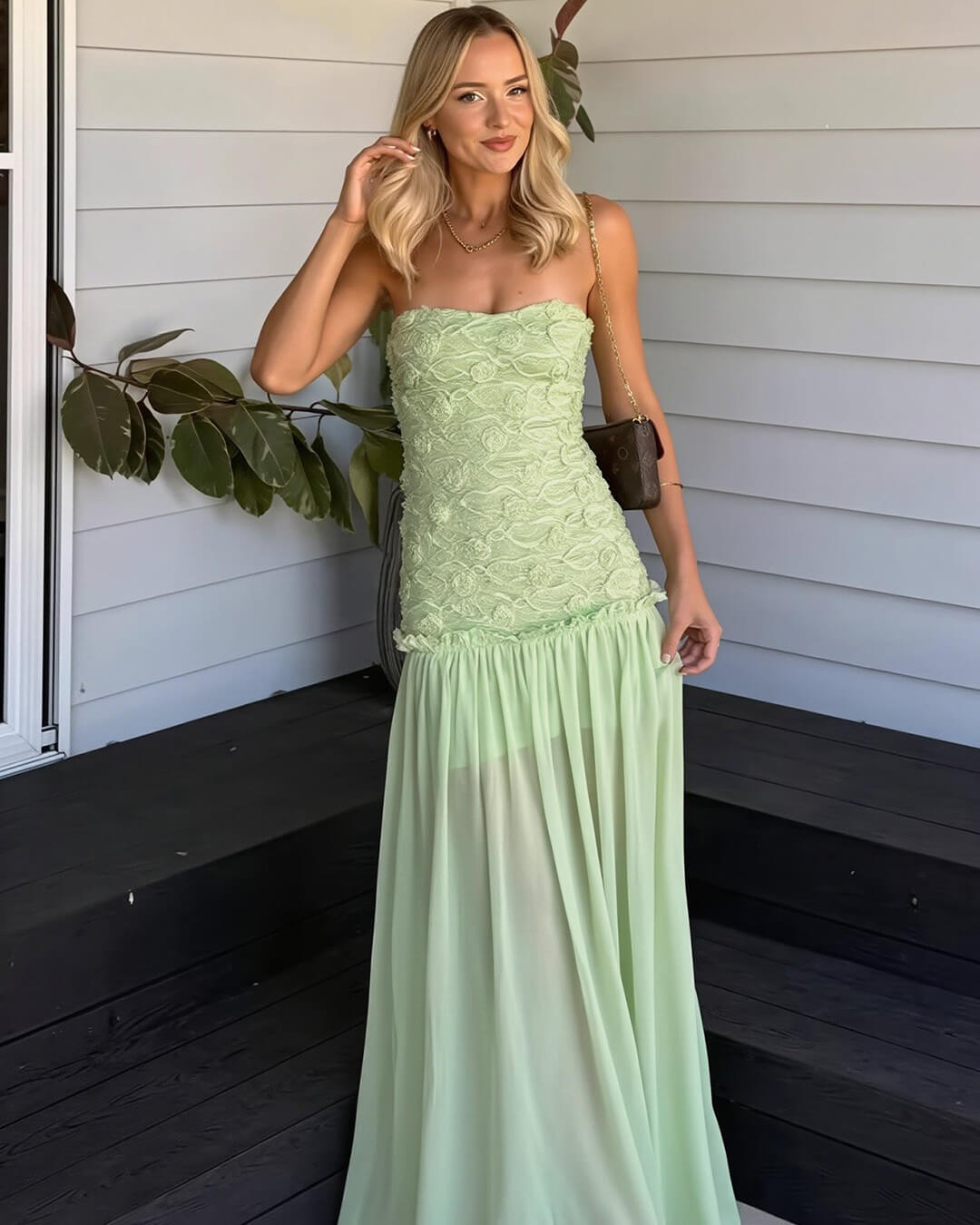 Robe longue en dentelle fleurie bustier Alice