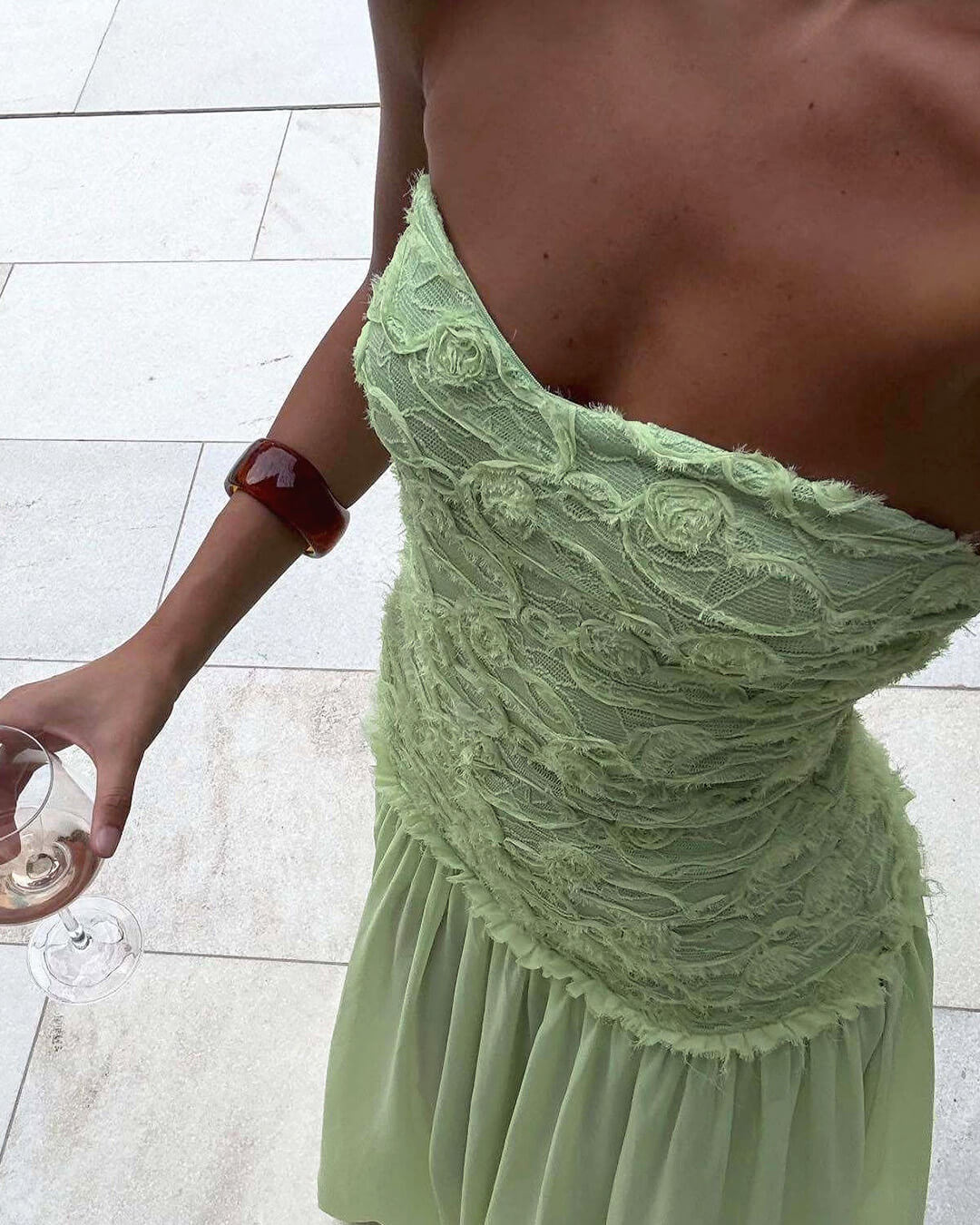 Robe longue en dentelle fleurie bustier Alice