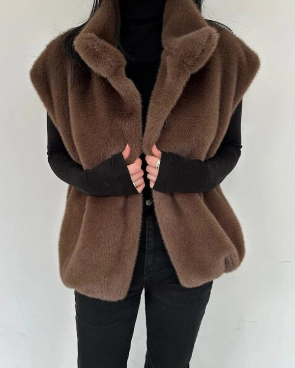 Gilet en fausse fourrure à col montant Amalia