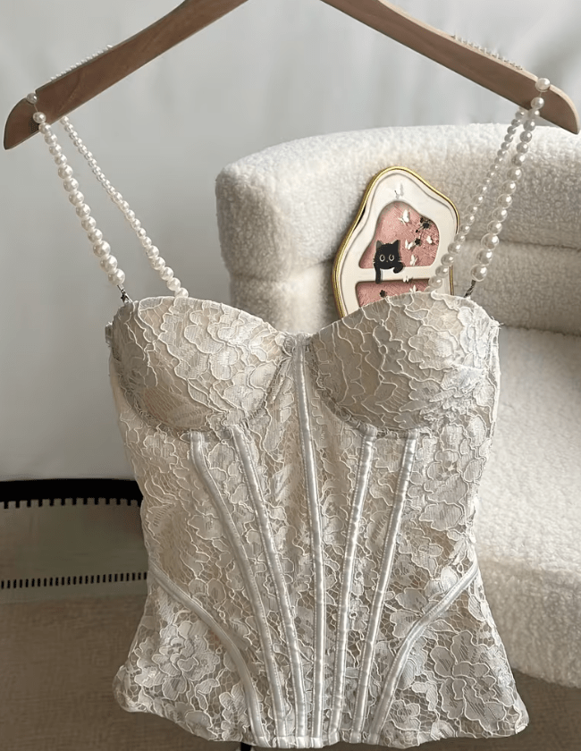 Top caraco bustier transparent en dentelle Aneyla
