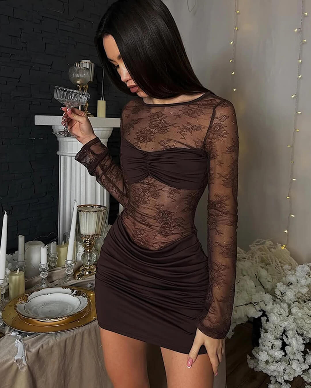 Robe courte en dentelle dos nu Angela