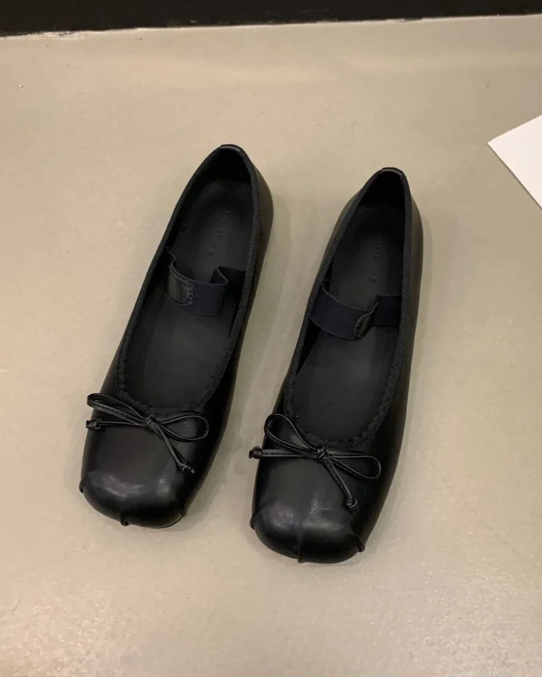 Ballerines en cuir à nœud Angela
