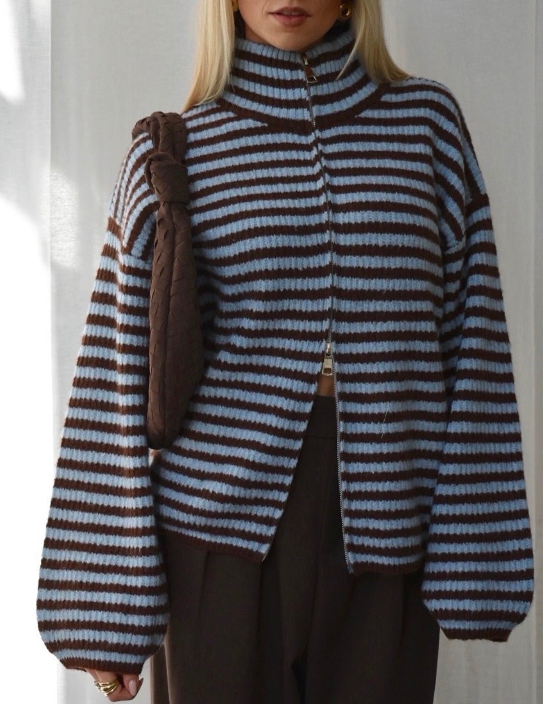 Cardigan en maille rayée à col montant Angela