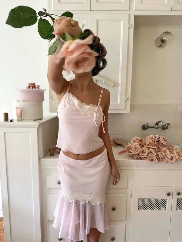 Ensemble caraco et jupe Anne à empiècements en dentelle