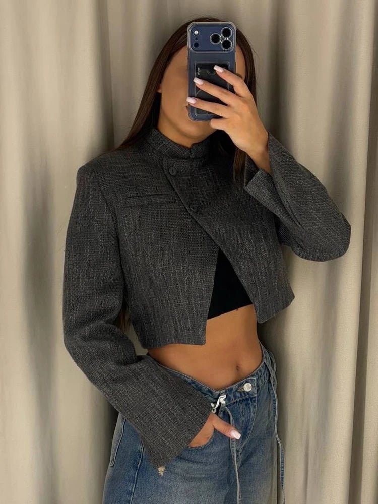 Blazer court Anneliese boutonné sur le devant