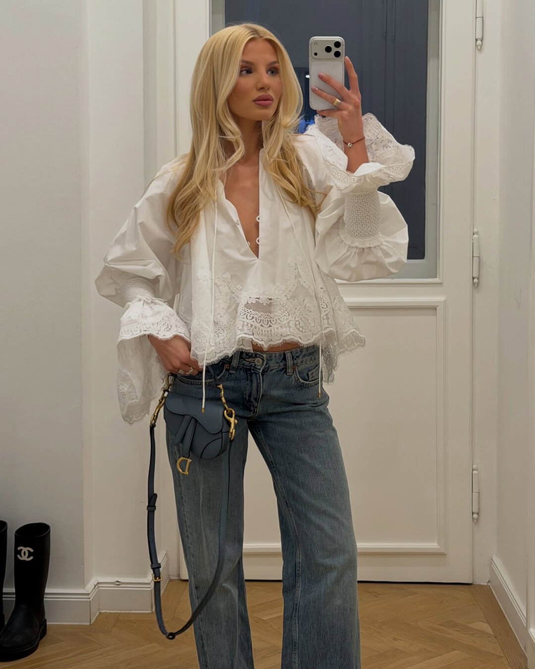Blouse à bordure en dentelle brodée Annie
