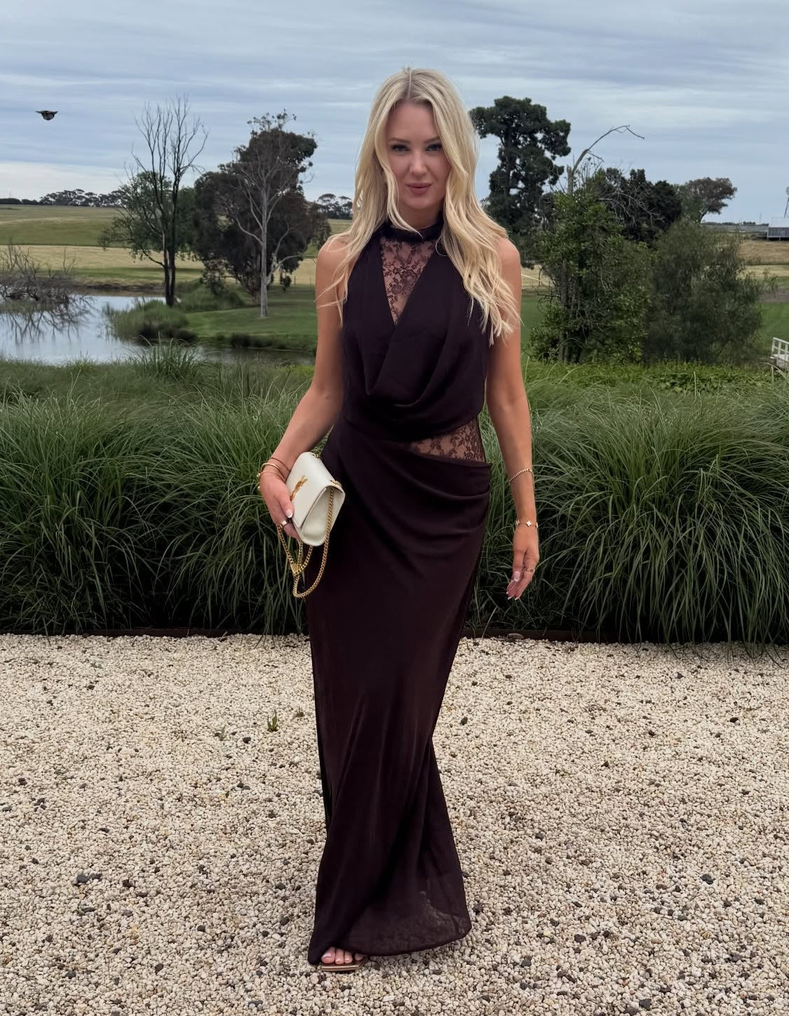 Robe longue en dentelle patchwork dos nu Ariadne