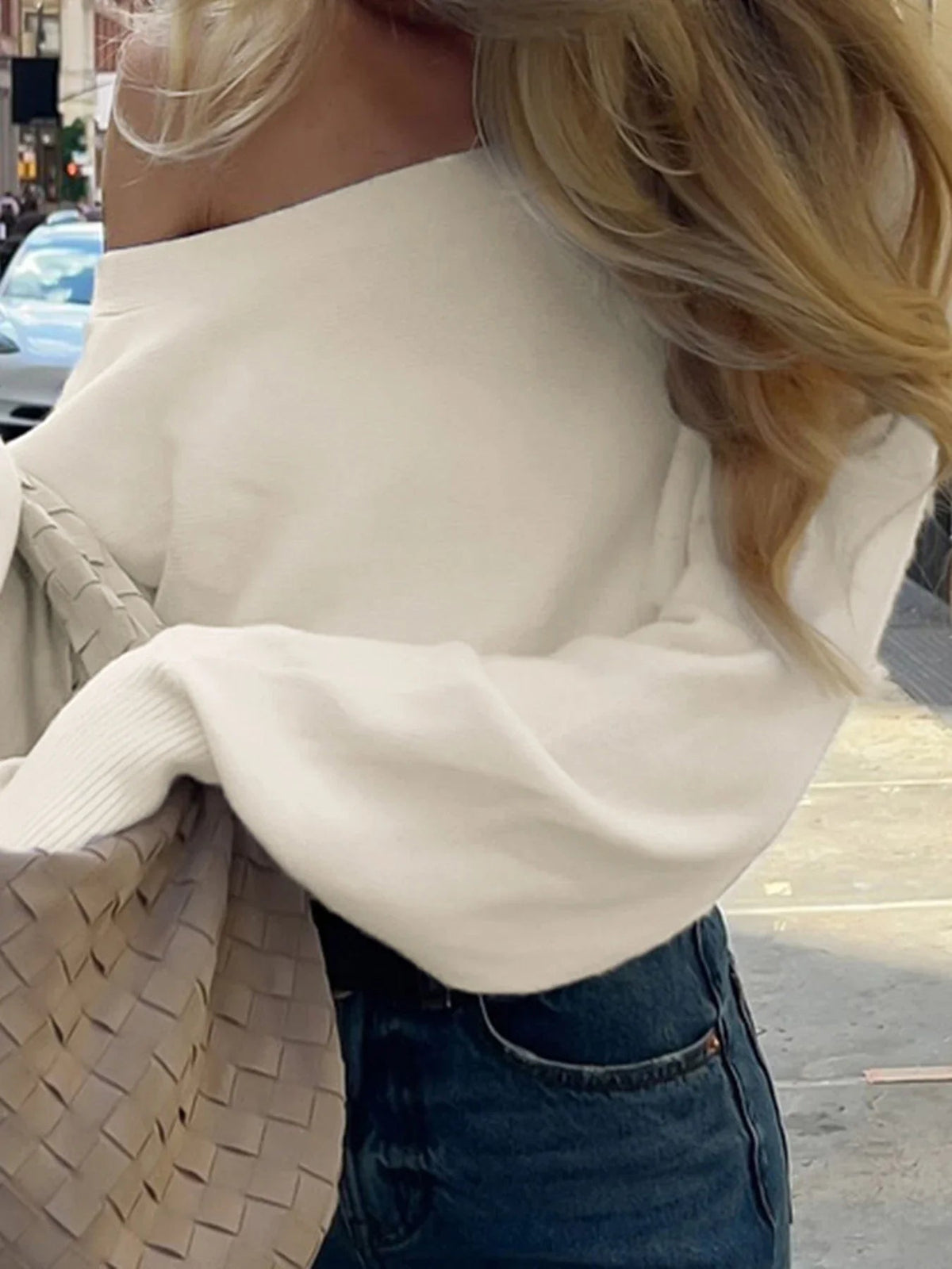 Pull en maille cintré épaules dénudées Aubrey