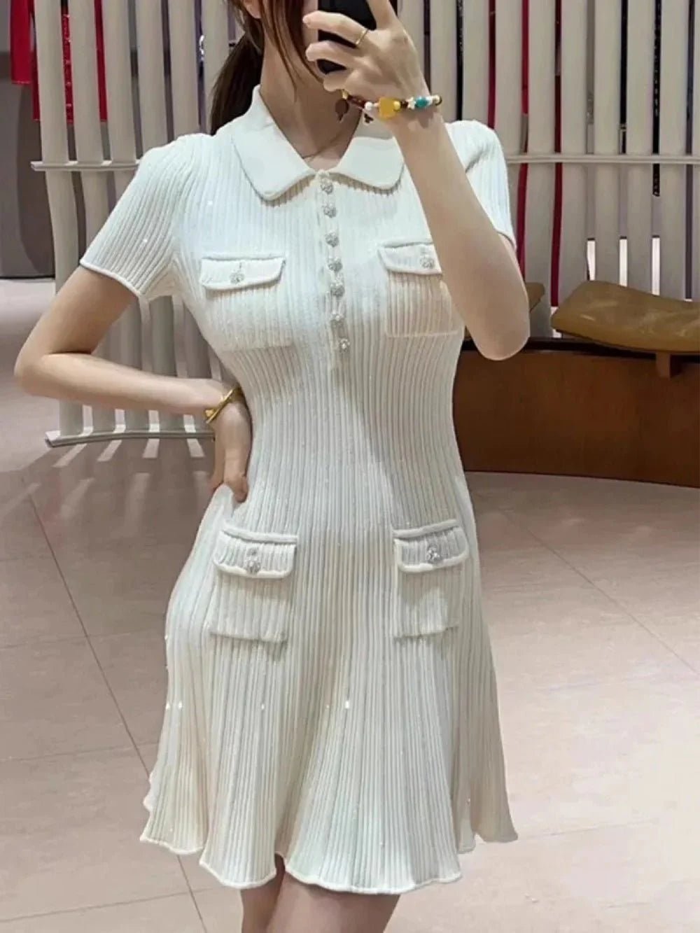 Robe courte Bianca en maille à sequins