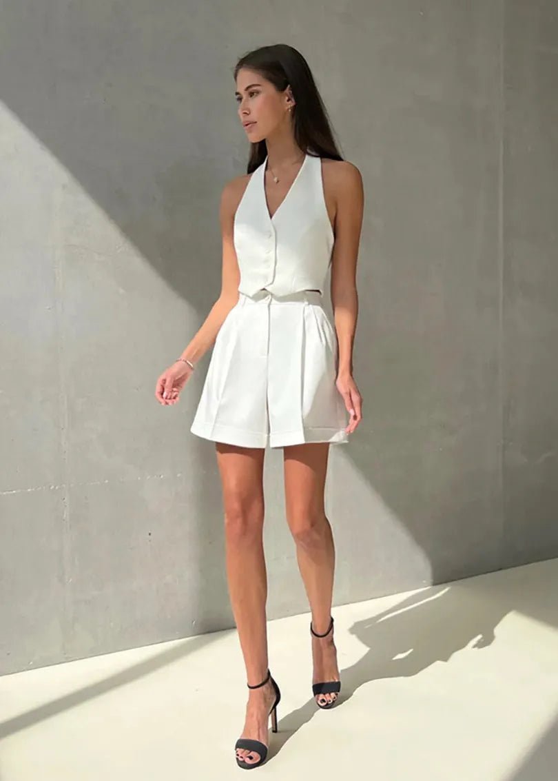 Ensemble Bianca composé d’un gilet dos nu structuré et d’un short