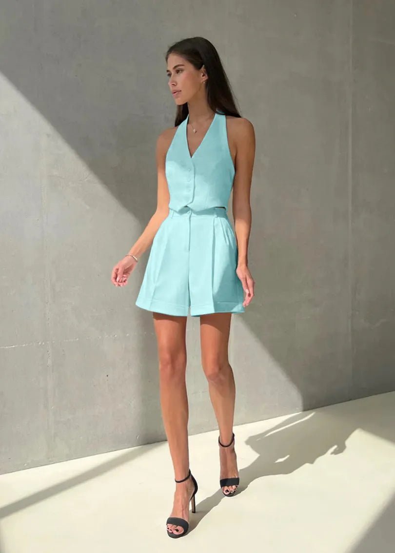 Ensemble Bianca composé d’un gilet dos nu structuré et d’un short