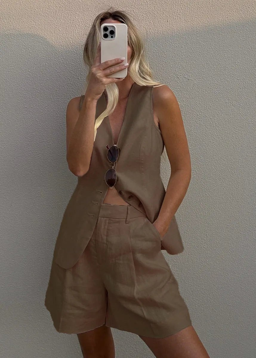 Ensemble Bianca composé d’un gilet structuré et d’un short