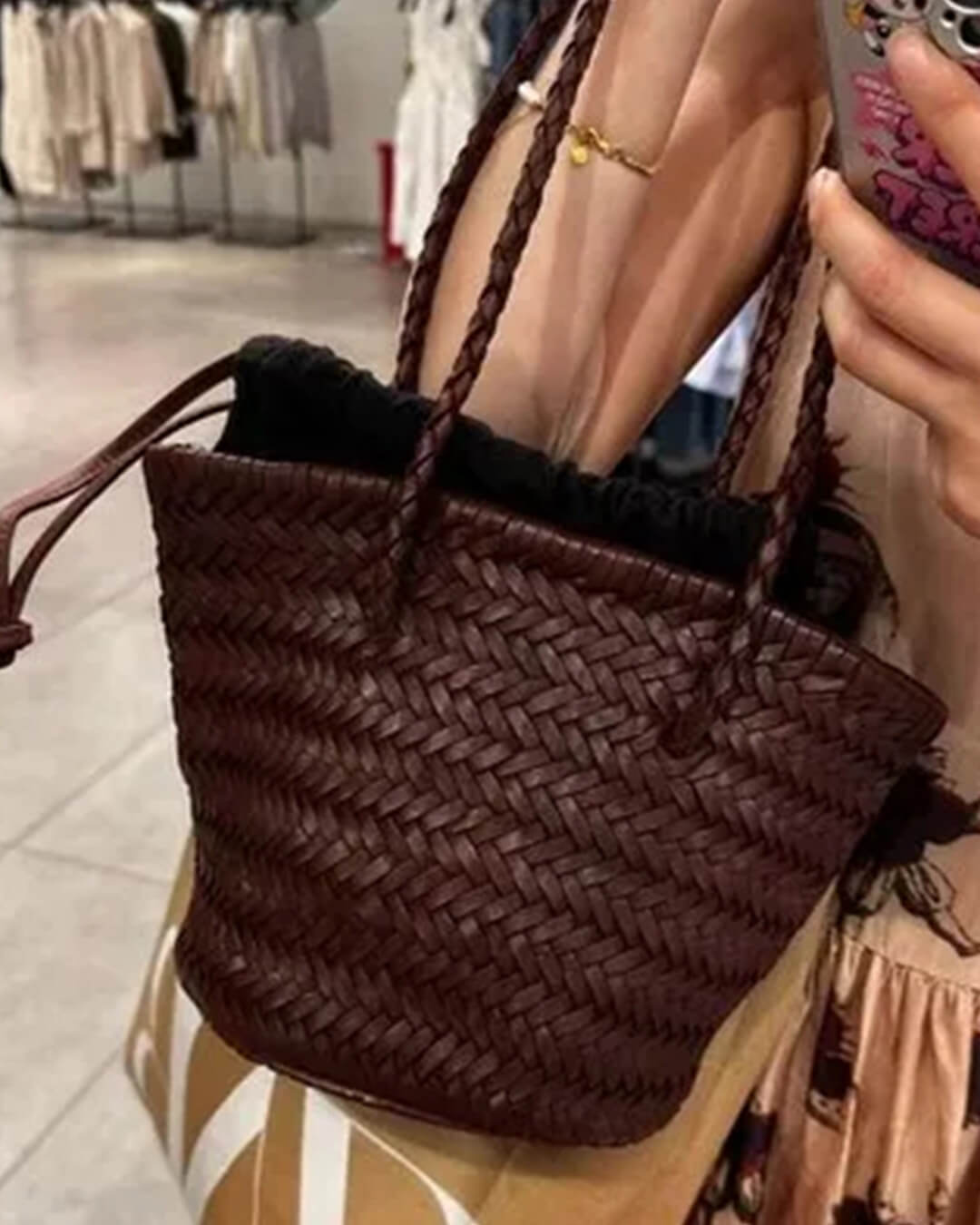 Sac seau tressé à bandoulière Blair