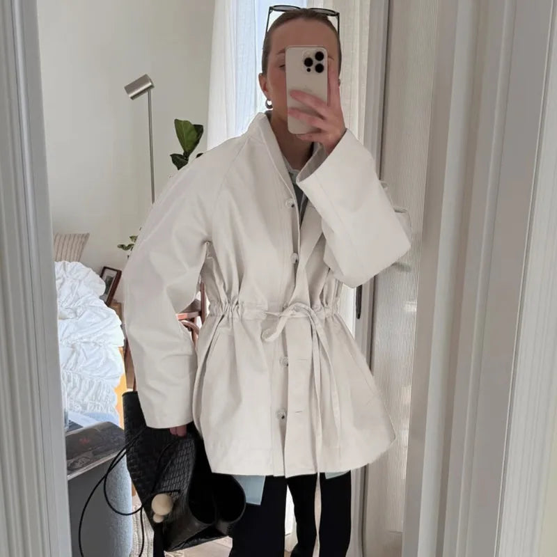 Veste à col montant et taille nouée Mina