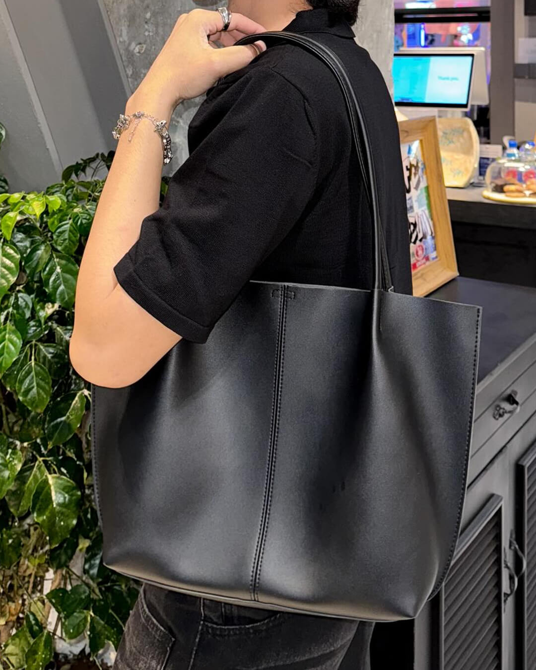 Sac fourre-tout Calista en similicuir