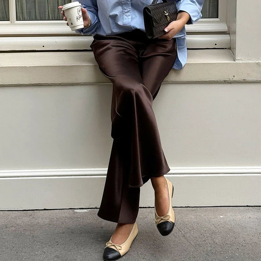Pantalon Cameron en satin à jambes évasées