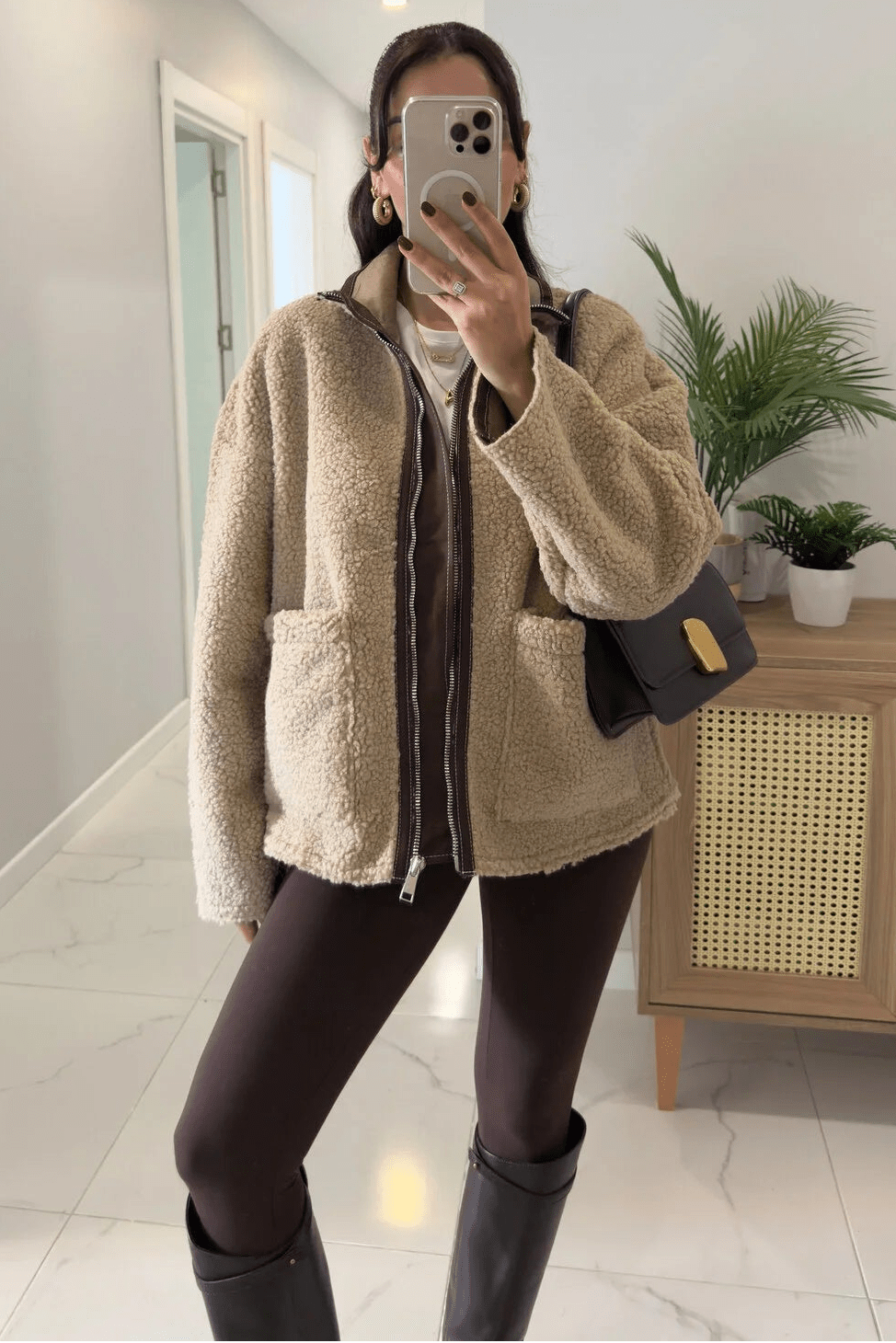 Veste Carol en fausse fourrure à col droit