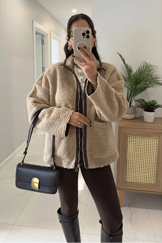 Veste Carol en fausse fourrure à col droit