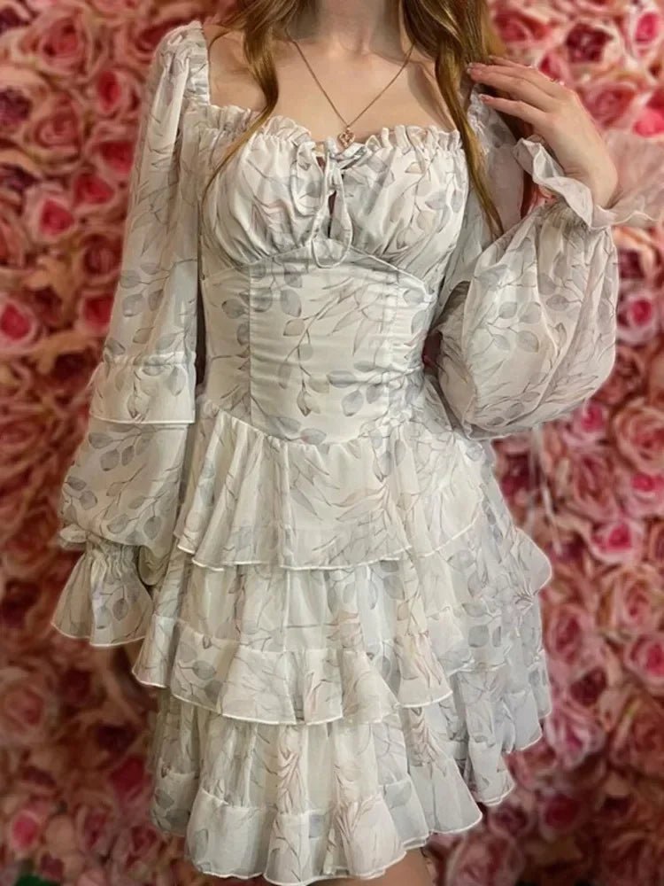 Robe courte Cate à col carré et manches bouffantes