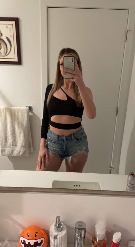 Crop top Celeste asymétrique à découpes