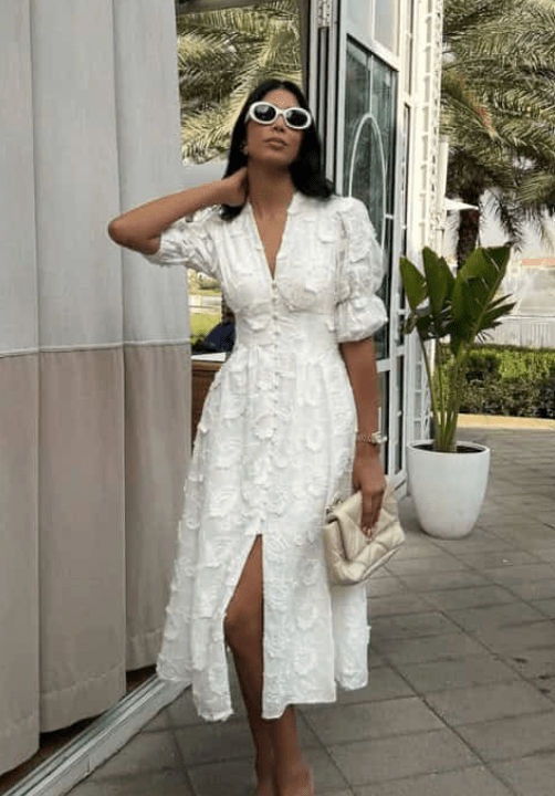 Robe midi Celeste brodée en dentelle à col V