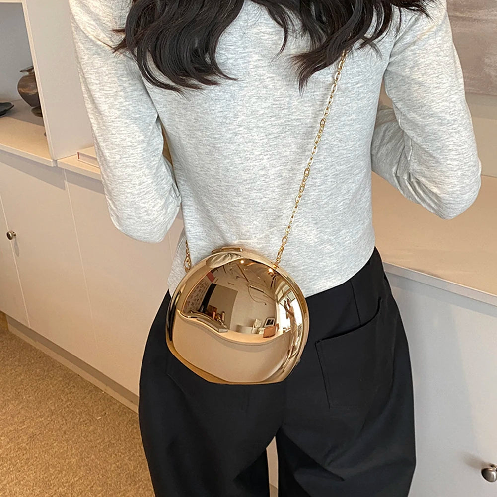 Pochette de soirée en forme de coquillage Celeste