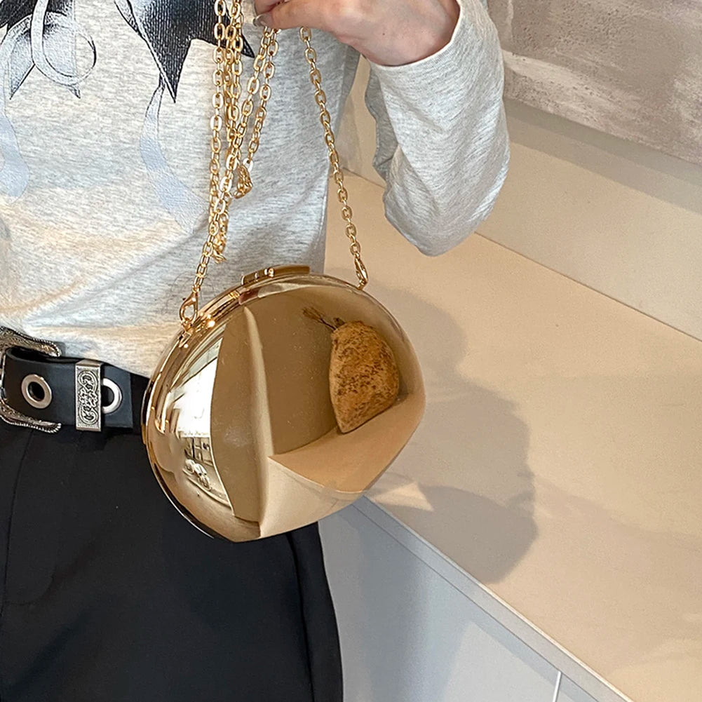 Pochette de soirée en forme de coquillage Celeste
