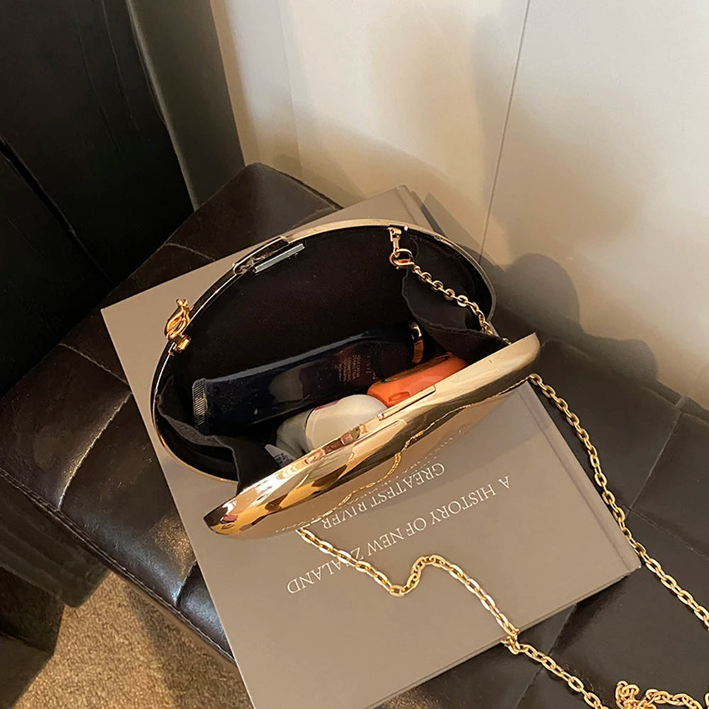 Pochette de soirée en forme de coquillage Celeste