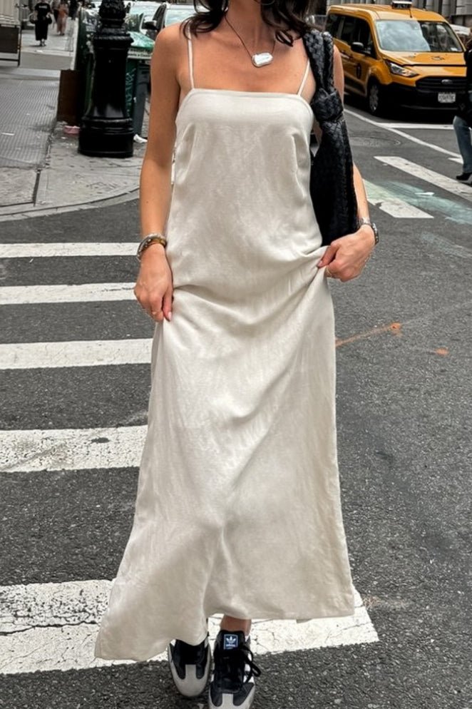 Robe longue ample à col carré Charmaine