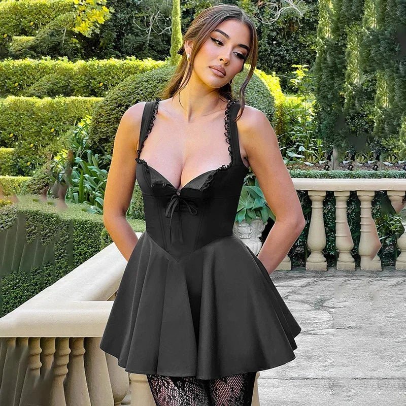 Mini-robe Clara rétro au décolleté plongeant