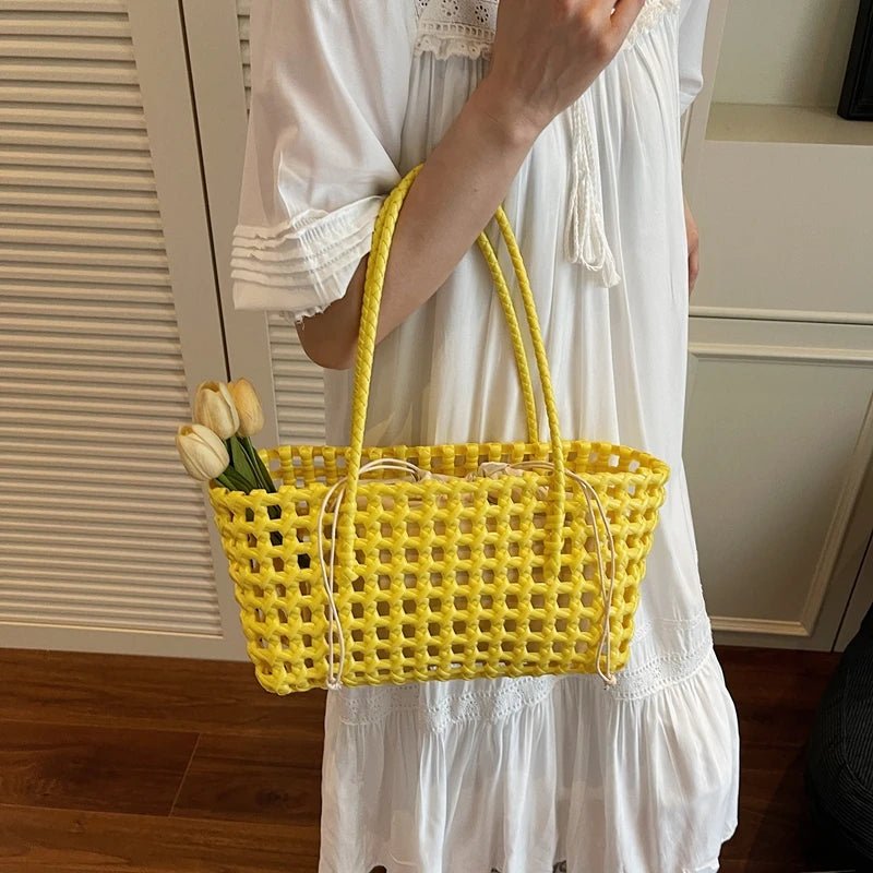 Sac cabas à bandoulière ajouré Claudia