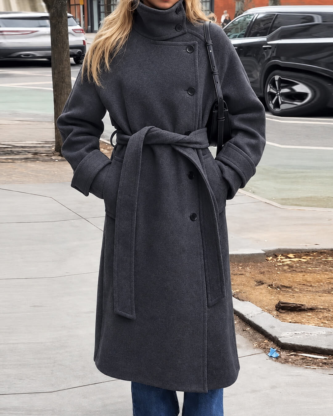 Manteau long Claudine à ceinture et col montant