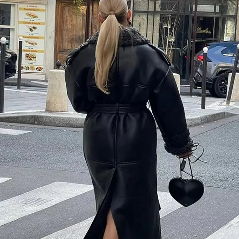 Manteau long Cora ceinturé en similicuir