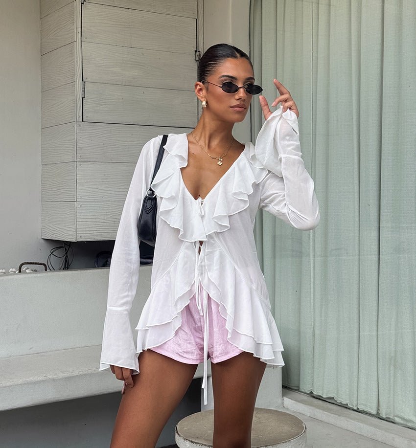Top Desiree à décolleté profond et volants