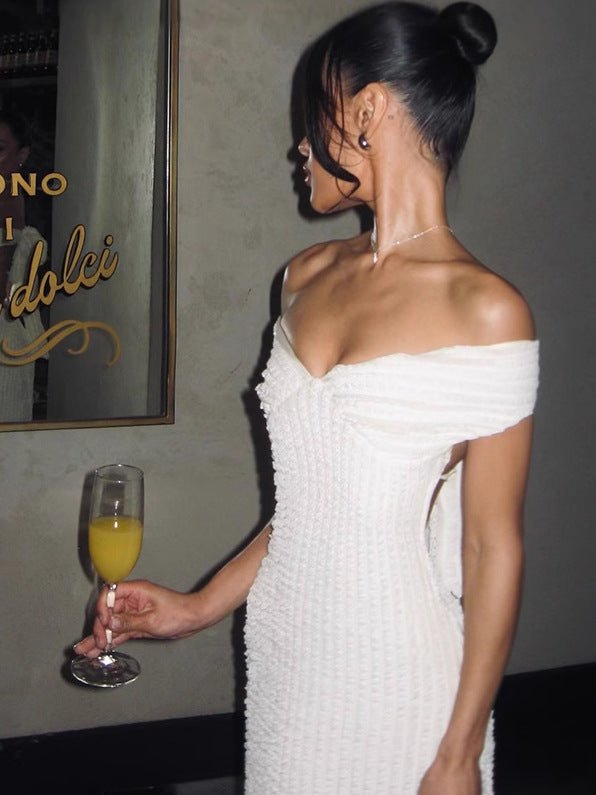 Robe longue Elaine à épaules dénudées et dos noué
