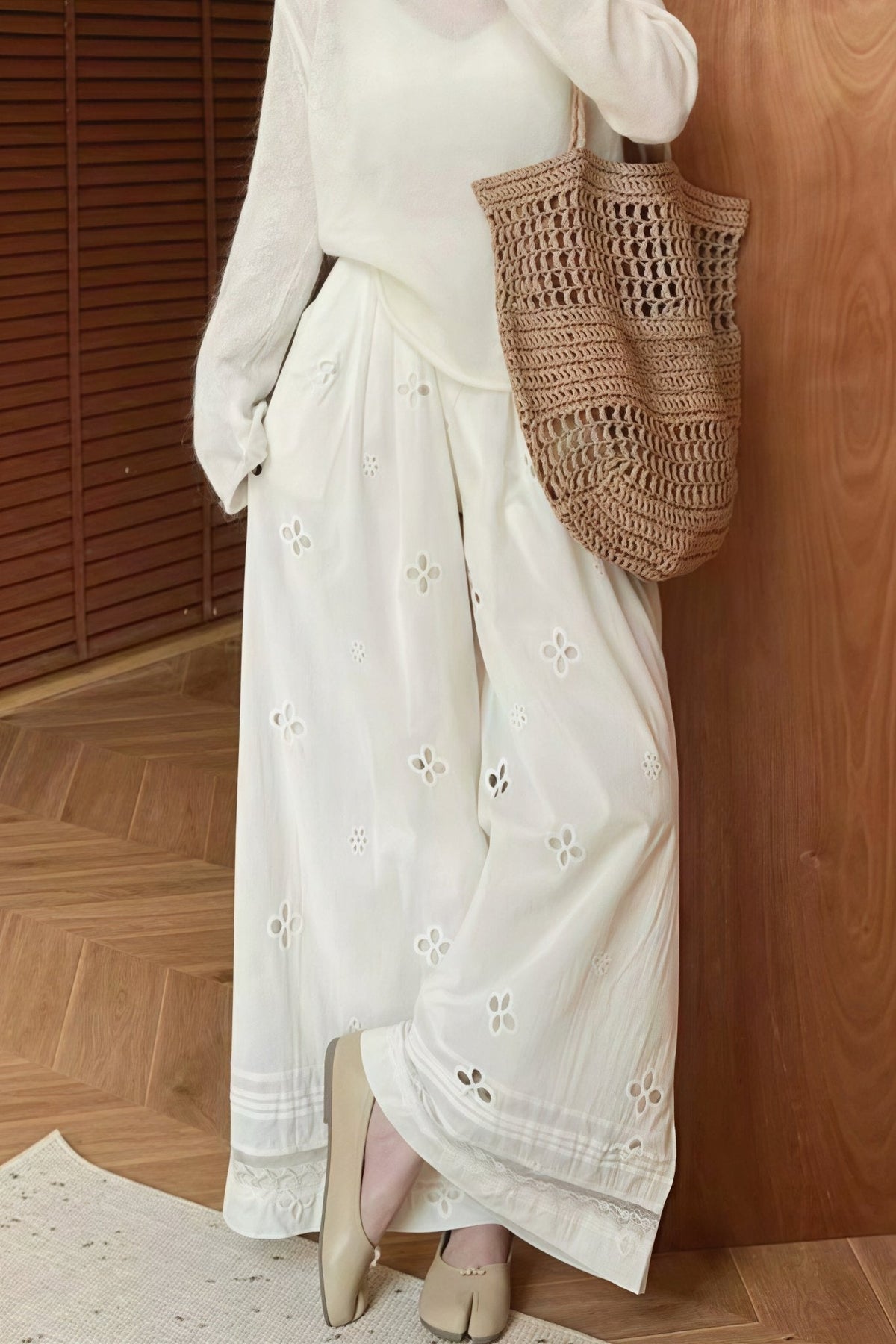 Pantalon large en dentelle ajourée Ella