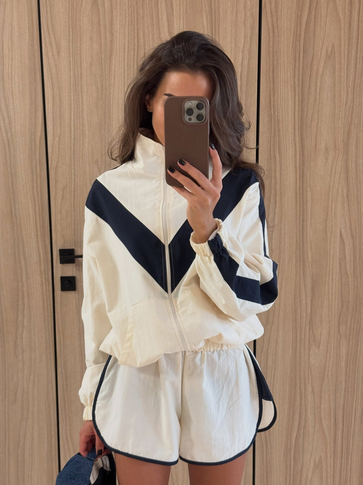 Ensemble coupe-vent et short à chevrons Ellen