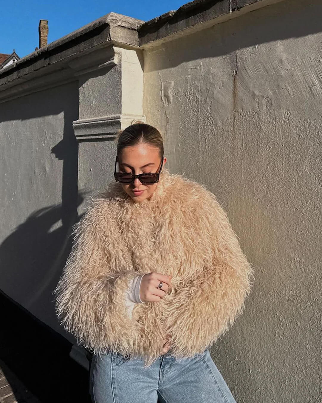Manteau court duveteux en fausse fourrure Elsie