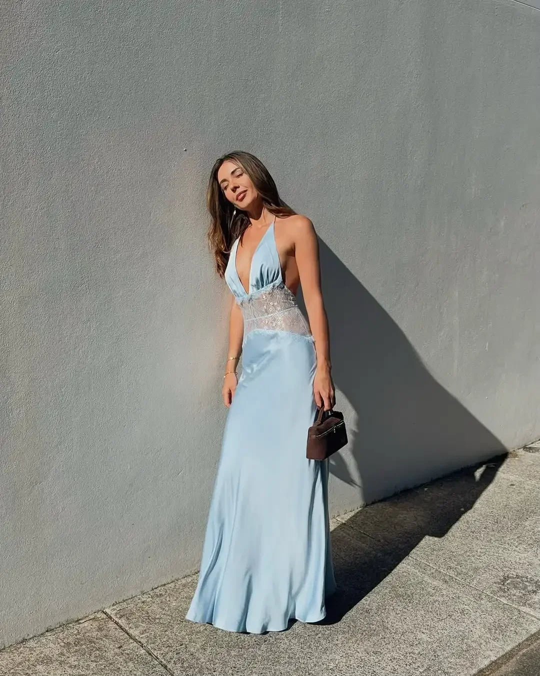 Robe longue dos nu Elvira en dentelle et patchwork