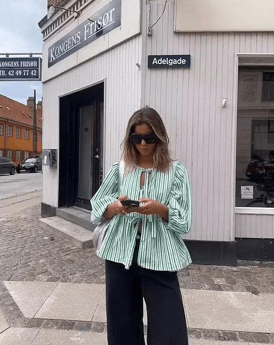 Blouse Emma rayée à manches bouffantes