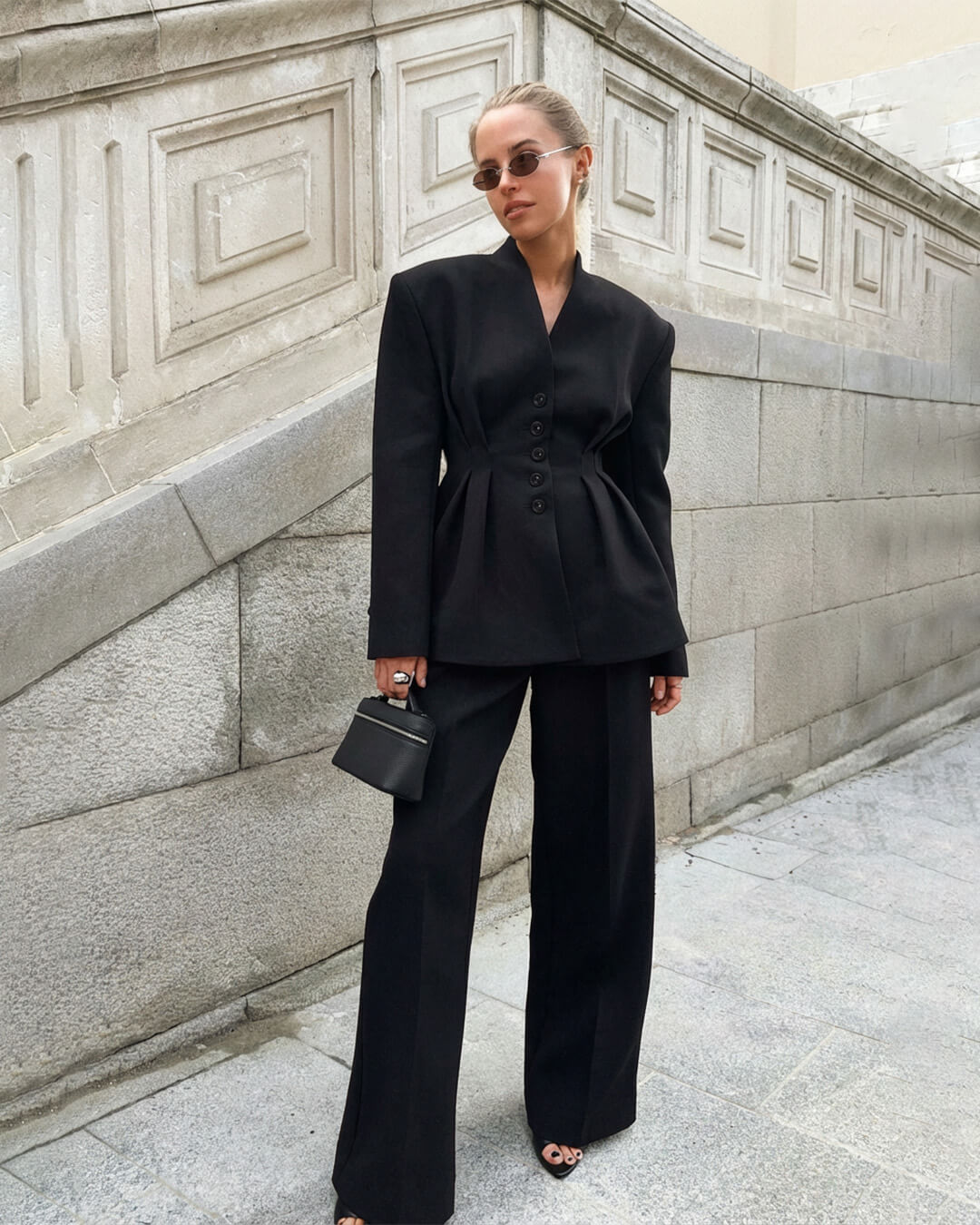 Blazer à encolure en V et taille froncée Empress