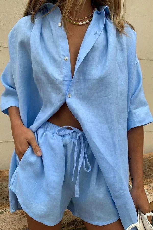Ensemble Erica avec blouse boutonnée et short