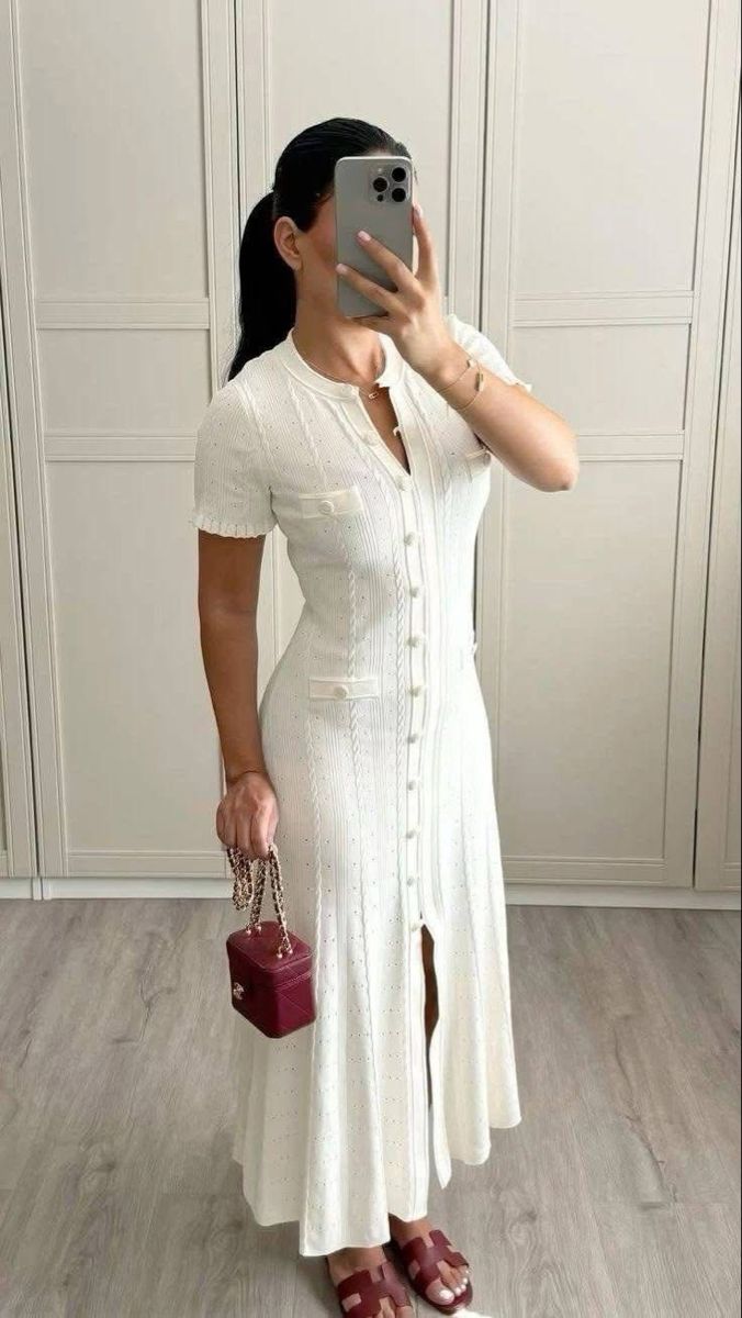 Robe midi en maille boutonnée sur le devant Erlinda